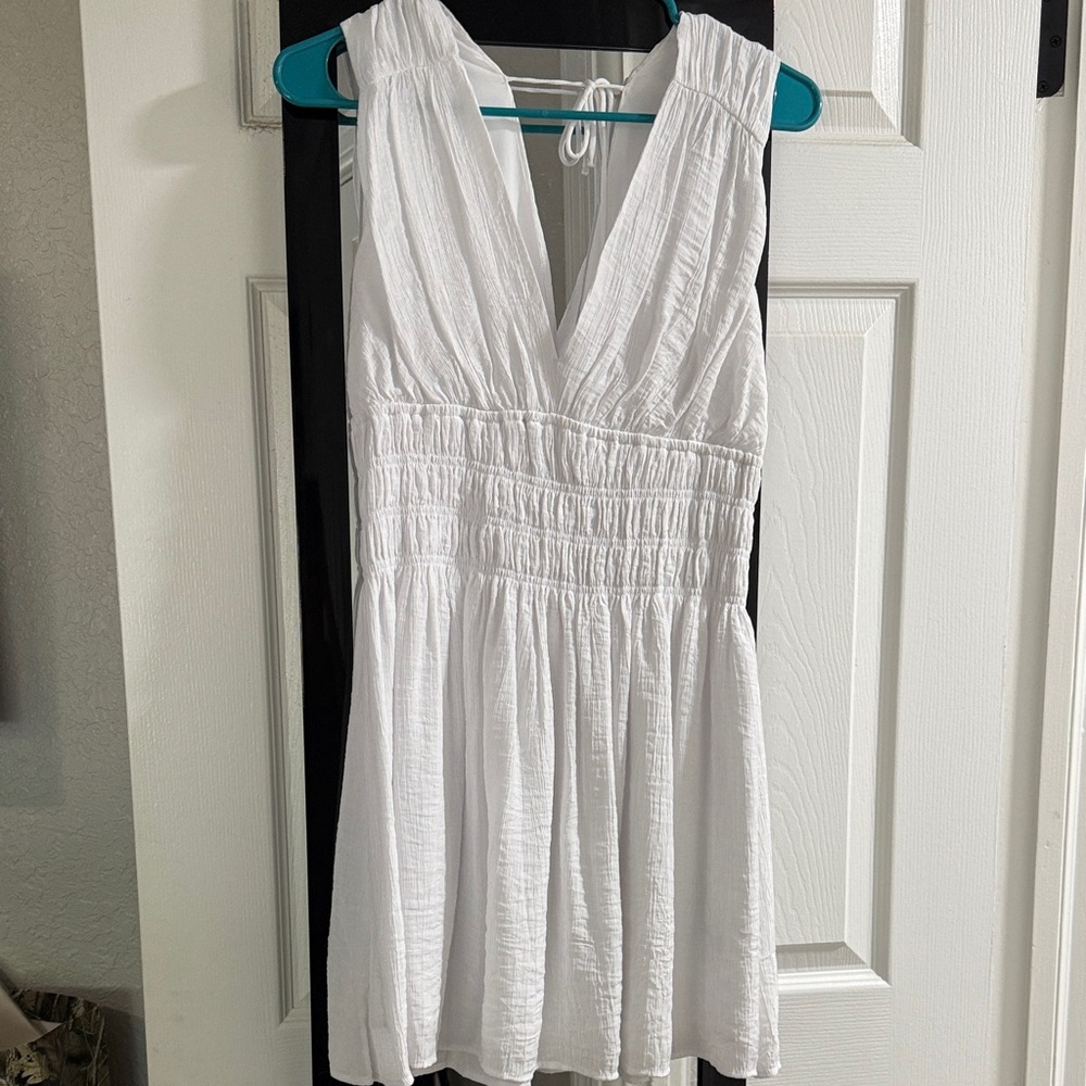 Abercrombie & Fitch White V-Neck Mini Dress